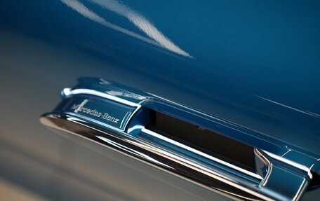 Mercedes-Benz SL-Класс AMG, 2023 год, 19 500 000 рублей, 15 фотография