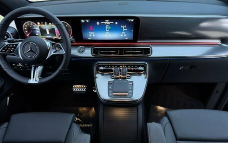 Mercedes-Benz V-Класс, 2025 год, 15 490 000 рублей, 5 фотография