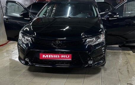 Toyota Camry, 2016 год, 2 600 000 рублей, 4 фотография