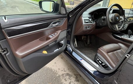 BMW 7 серия, 2017 год, 2 800 000 рублей, 6 фотография