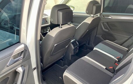 Volkswagen Tiguan II, 2018 год, 2 210 000 рублей, 17 фотография