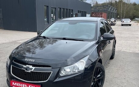 Chevrolet Cruze II, 2011 год, 850 000 рублей, 2 фотография