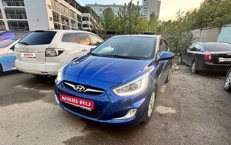 Hyundai Solaris II рестайлинг, 2013 год, 900 000 рублей, 8 фотография