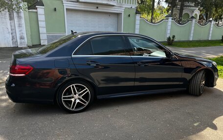 Mercedes-Benz E-Класс, 2014 год, 2 500 000 рублей, 3 фотография