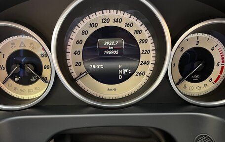 Mercedes-Benz E-Класс, 2014 год, 2 500 000 рублей, 18 фотография