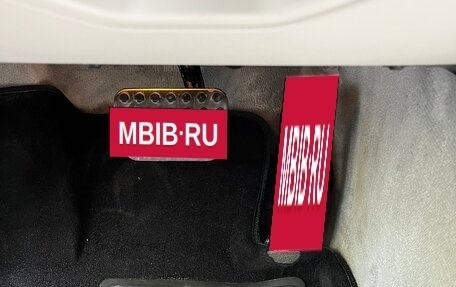 Mercedes-Benz E-Класс, 2014 год, 2 500 000 рублей, 19 фотография