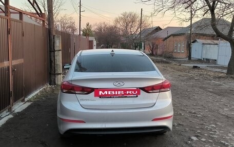 Hyundai Elantra VI рестайлинг, 2018 год, 1 200 000 рублей, 4 фотография