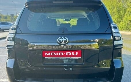 Toyota Land Cruiser Prado 150 рестайлинг 2, 2020 год, 6 300 000 рублей, 6 фотография