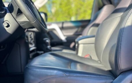 Toyota Land Cruiser Prado 150 рестайлинг 2, 2020 год, 6 300 000 рублей, 11 фотография