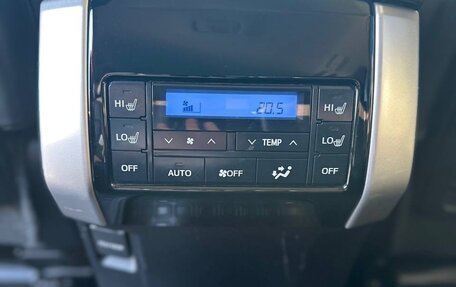 Toyota Land Cruiser Prado 150 рестайлинг 2, 2020 год, 6 300 000 рублей, 17 фотография