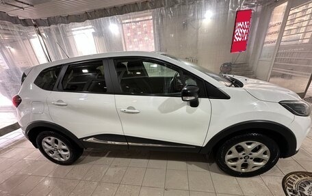 Renault Kaptur I рестайлинг, 2016 год, 849 000 рублей, 4 фотография