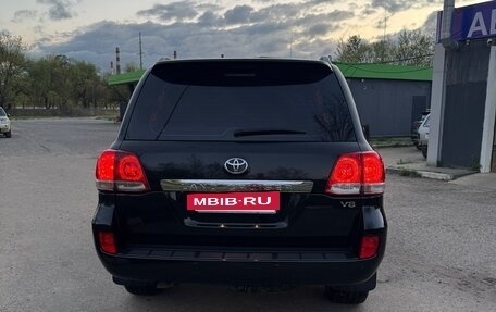 Toyota Land Cruiser 200, 2011 год, 3 450 000 рублей, 7 фотография