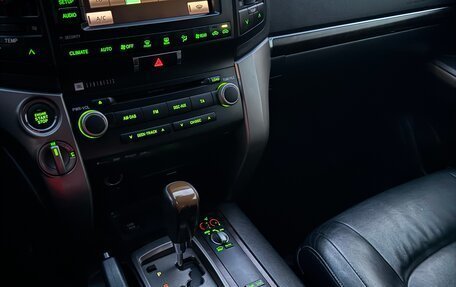 Toyota Land Cruiser 200, 2011 год, 3 450 000 рублей, 26 фотография