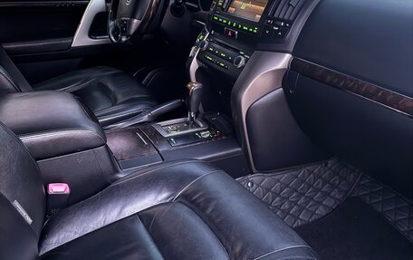 Toyota Land Cruiser 200, 2011 год, 3 450 000 рублей, 21 фотография