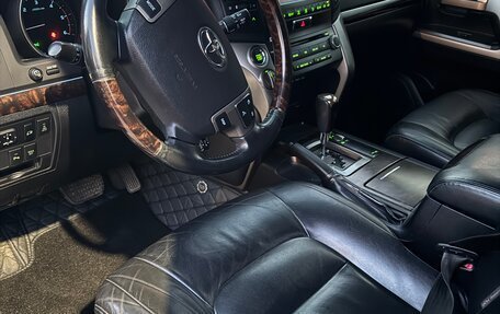 Toyota Land Cruiser 200, 2011 год, 3 450 000 рублей, 23 фотография