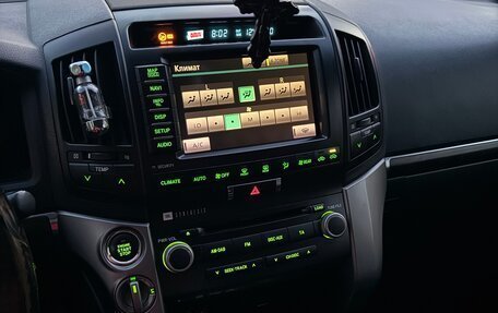 Toyota Land Cruiser 200, 2011 год, 3 450 000 рублей, 25 фотография