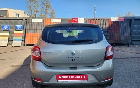 Renault Sandero II рестайлинг, 2015 год, 620 000 рублей, 3 фотография