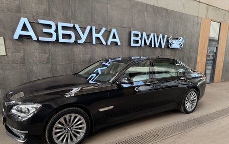 BMW 7 серия, 2014 год, 2 650 000 рублей, 8 фотография