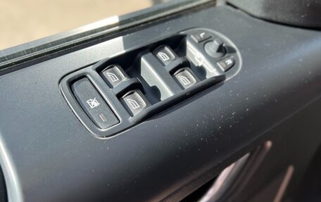 Land Rover Freelander II рестайлинг 2, 2010 год, 1 700 000 рублей, 11 фотография