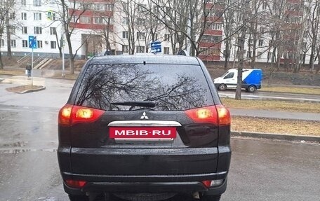 Mitsubishi Pajero Sport II рестайлинг, 2013 год, 1 570 000 рублей, 3 фотография