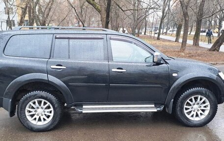 Mitsubishi Pajero Sport II рестайлинг, 2013 год, 1 570 000 рублей, 6 фотография