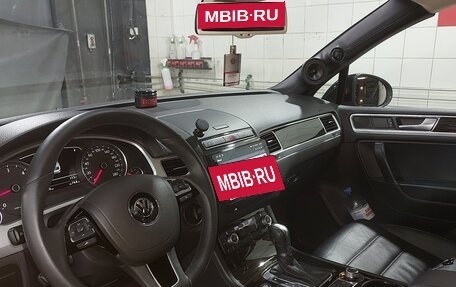 Volkswagen Touareg III, 2015 год, 4 350 000 рублей, 10 фотография
