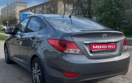 Hyundai Solaris II рестайлинг, 2011 год, 940 000 рублей, 4 фотография