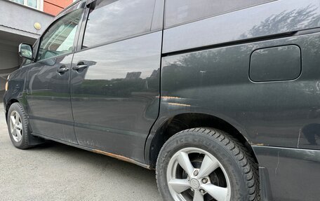 Toyota Voxy II, 2002 год, 935 000 рублей, 11 фотография