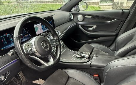Mercedes-Benz E-Класс, 2020 год, 4 100 000 рублей, 6 фотография