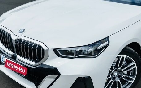 BMW 5 серия, 2024 год, 7 450 000 рублей, 3 фотография