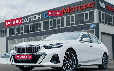 BMW 5 серия, 2024 год, 7 450 000 рублей, 2 фотография
