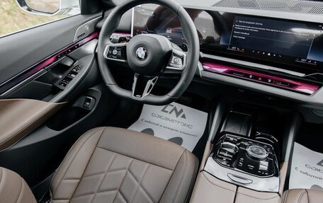 BMW 5 серия, 2024 год, 7 450 000 рублей, 12 фотография