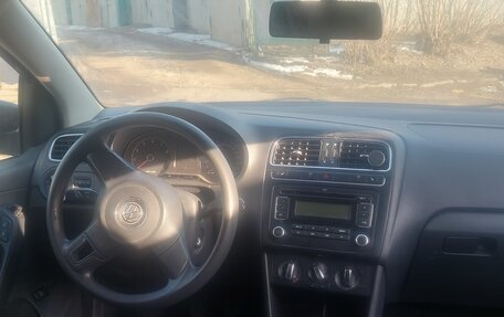 Volkswagen Polo VI (EU Market), 2011 год, 750 000 рублей, 4 фотография