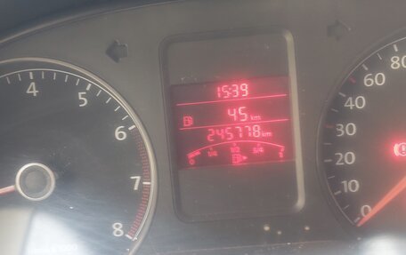 Volkswagen Polo VI (EU Market), 2011 год, 750 000 рублей, 5 фотография