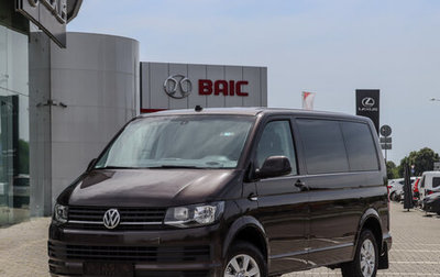 Volkswagen Caravelle T6 рестайлинг, 2018 год, 2 695 000 рублей, 1 фотография