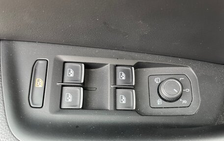 Volkswagen Passat B8 рестайлинг, 2018 год, 2 150 000 рублей, 24 фотография