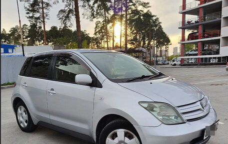 Toyota Ist II, 2004 год, 550 000 рублей, 2 фотография
