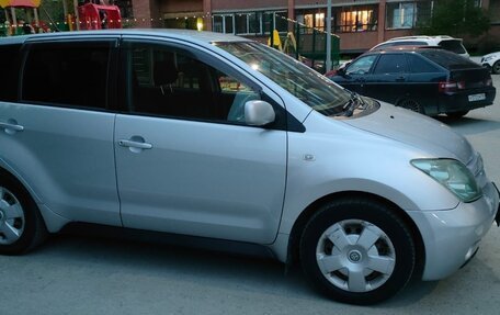 Toyota Ist II, 2004 год, 550 000 рублей, 3 фотография