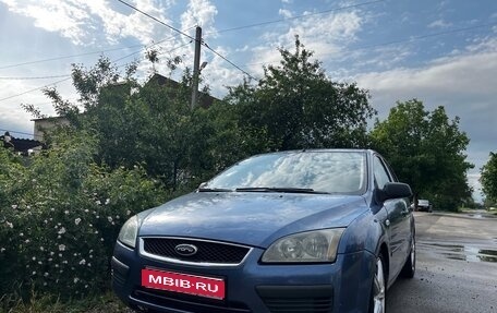 Ford Focus II рестайлинг, 2005 год, 450 000 рублей, 1 фотография