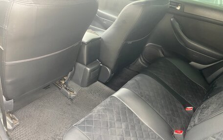 Toyota Avensis III рестайлинг, 2006 год, 800 000 рублей, 8 фотография