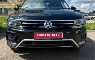 Volkswagen Tiguan II, 2018 год, 3 200 000 рублей, 1 фотография