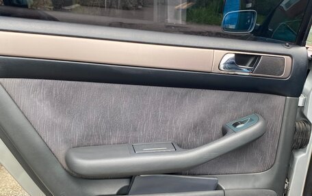 Audi A6, 1998 год, 499 999 рублей, 26 фотография