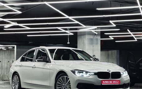 BMW 3 серия, 2018 год, 2 400 000 рублей, 1 фотография
