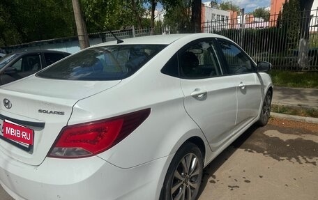 Hyundai Solaris II рестайлинг, 2014 год, 1 070 000 рублей, 1 фотография