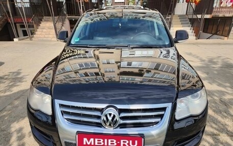 Volkswagen Touareg III, 2007 год, 1 400 000 рублей, 1 фотография