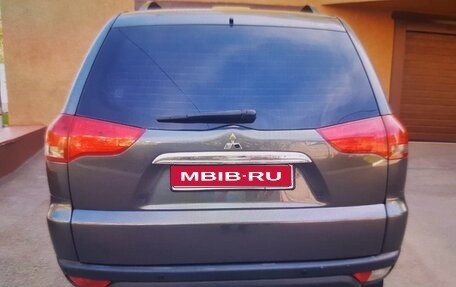 Mitsubishi Pajero Sport II рестайлинг, 2014 год, 2 200 000 рублей, 1 фотография