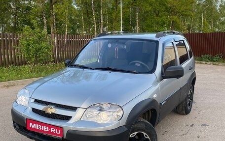 Chevrolet Niva I рестайлинг, 2013 год, 550 000 рублей, 1 фотография