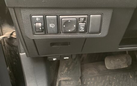 Nissan Tiida, 2010 год, 850 000 рублей, 10 фотография
