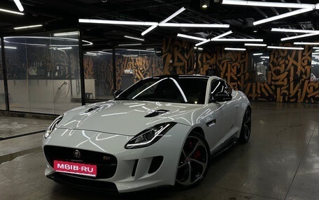 Jaguar F-Type I рестайлинг 2, 2015 год, 4 290 000 рублей, 1 фотография