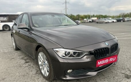 BMW 3 серия, 2013 год, 1 550 000 рублей, 3 фотография